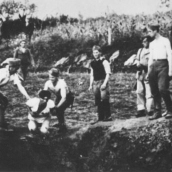 ustašovci vraždiaci väzňov jasenovac
